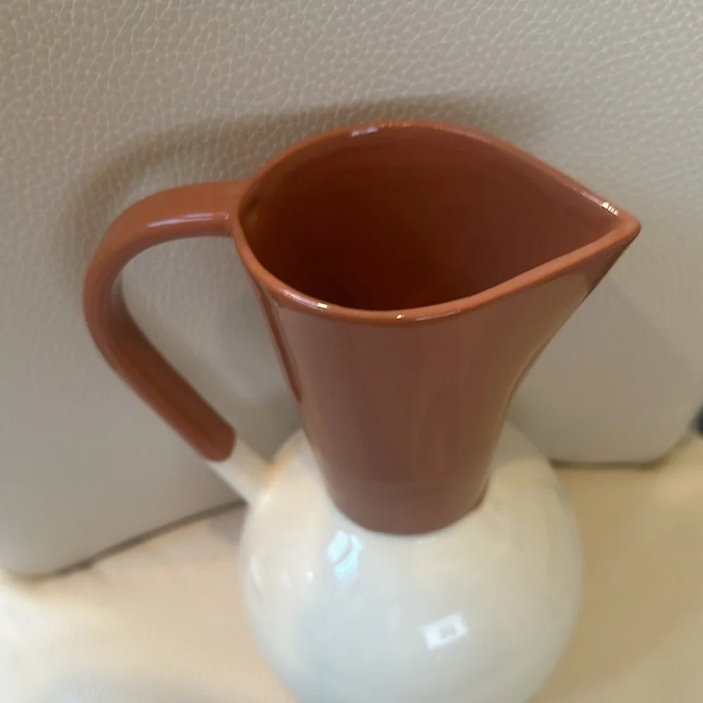 Anthro Amaya Pitcher / Vase NWT Portuguese Pottery -Beautifully Glazed Neutral
